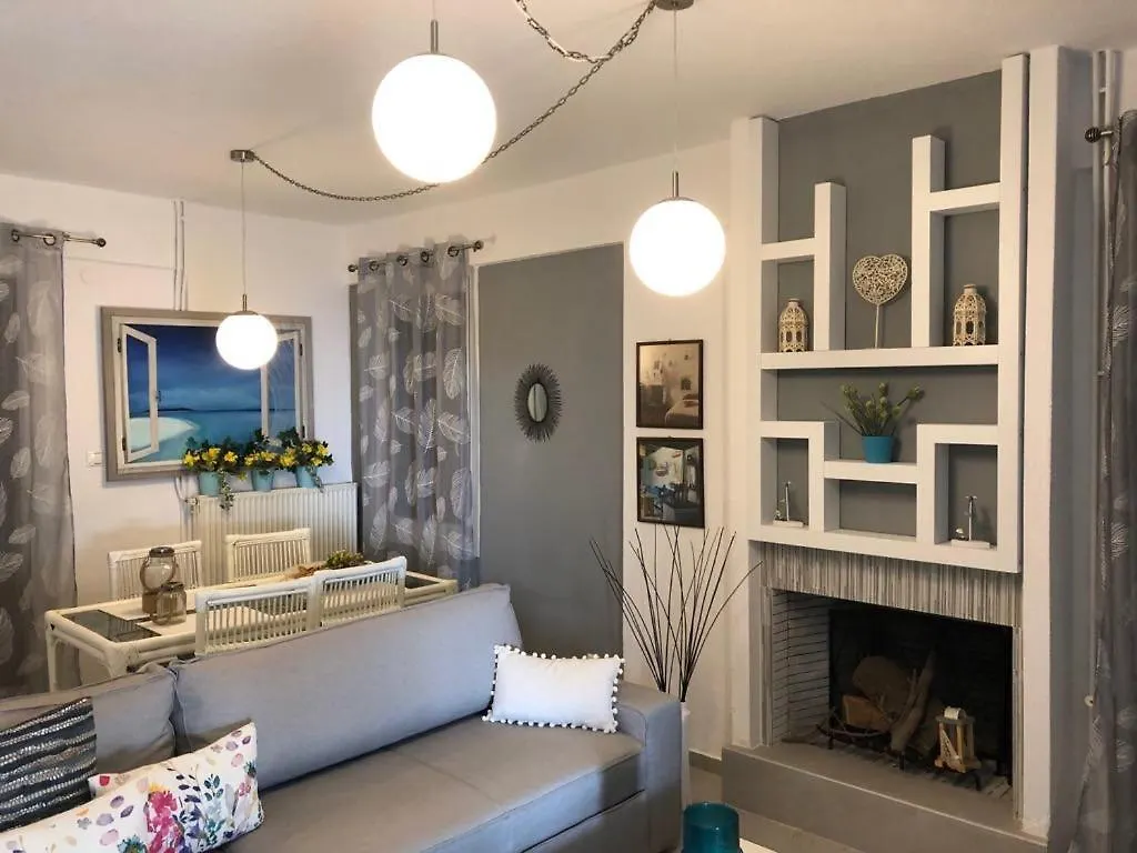 Sofia'S Pearl Beachfront Maisonette Nea Kallikrateia